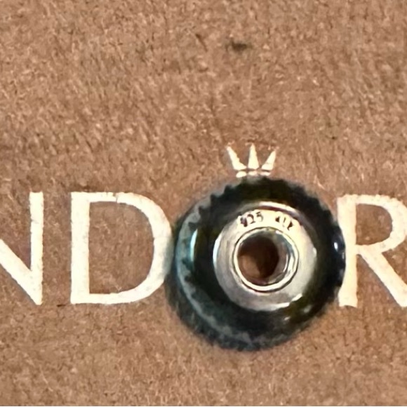 Authentic Pandora 925 sterling silver, black with white zigzag glass Murano - Picture 3 of 5